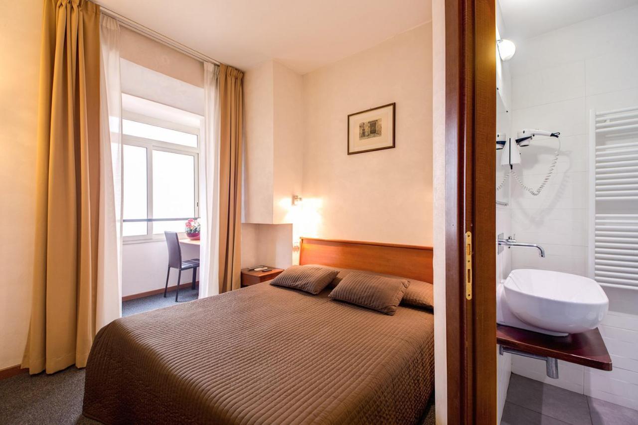 Guest house La Luna Romana