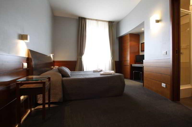 La Luna Romana Guest house