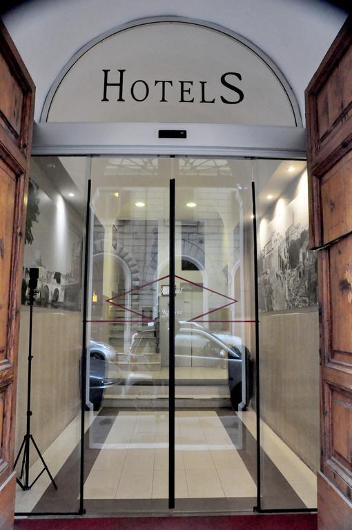 Guest house La Luna Romana 2*